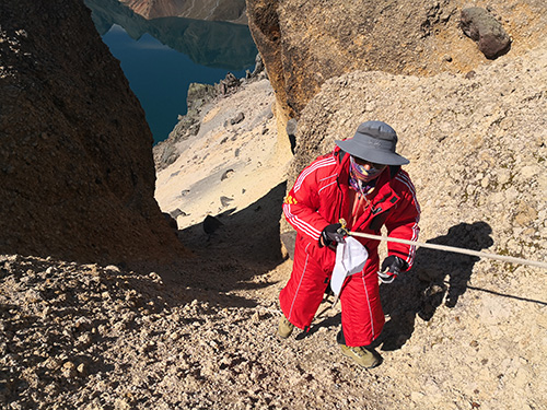 守護長白山景區的“蜘蛛人”