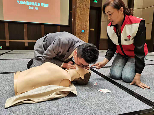 “護航長白山旅游服務，獻禮建黨百年”救護培訓活動